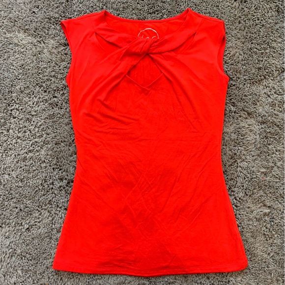 INC sleeveless front cut out twist top - Picture 1 of 6